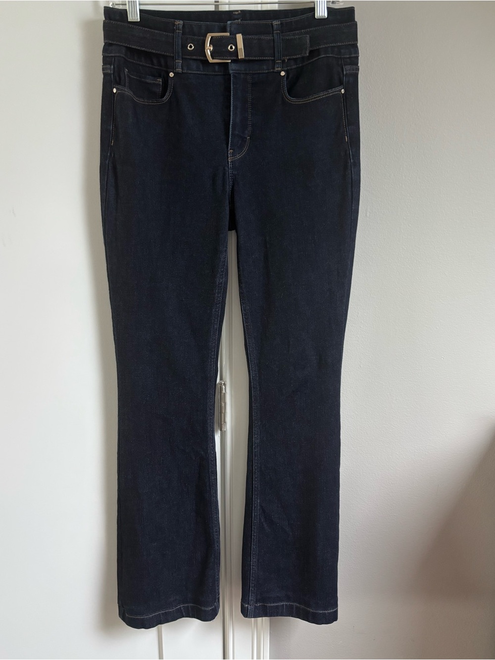 Women’s Dark Wash Straight-Leg Jeans with removable Belt